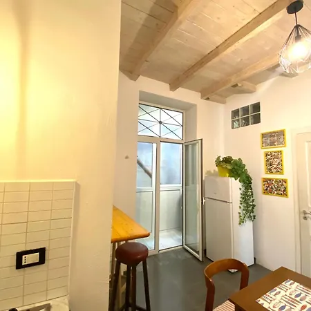 47 Lincoln Street Apartment *