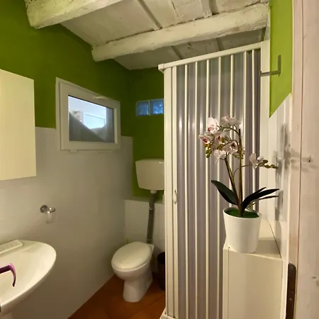 47 Lincoln Street Apartment