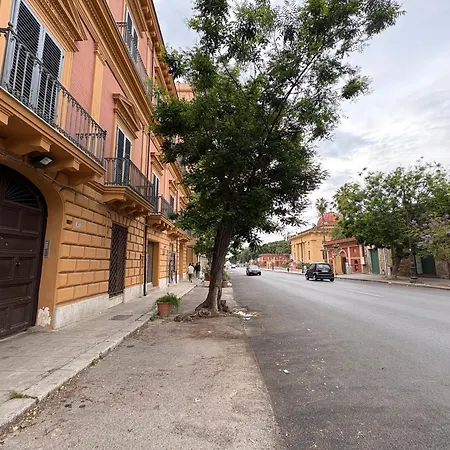 47 Lincoln Street * Palermo